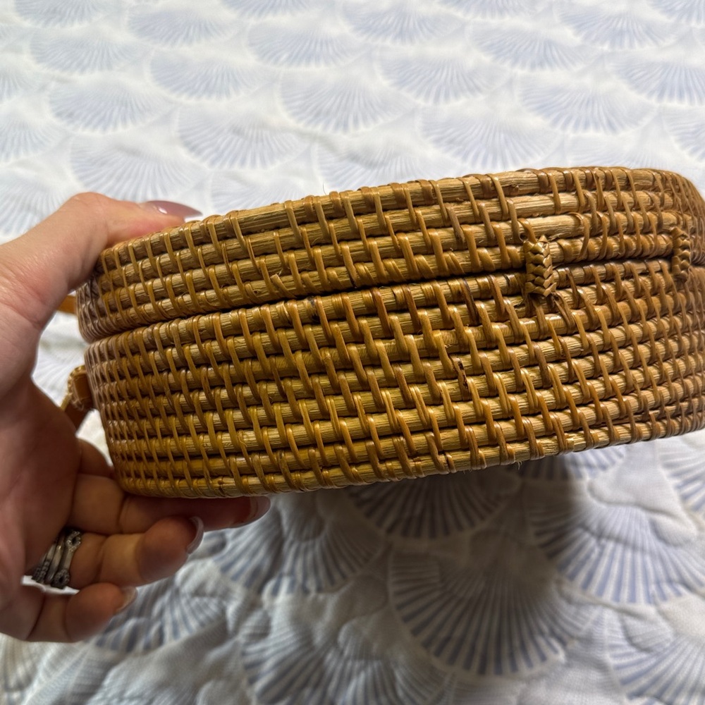 🌿 Boho Round Rattan Crossbody Bag | Bali Woven Straw Circle Purse- Batik Lined - Picture 10 of 10